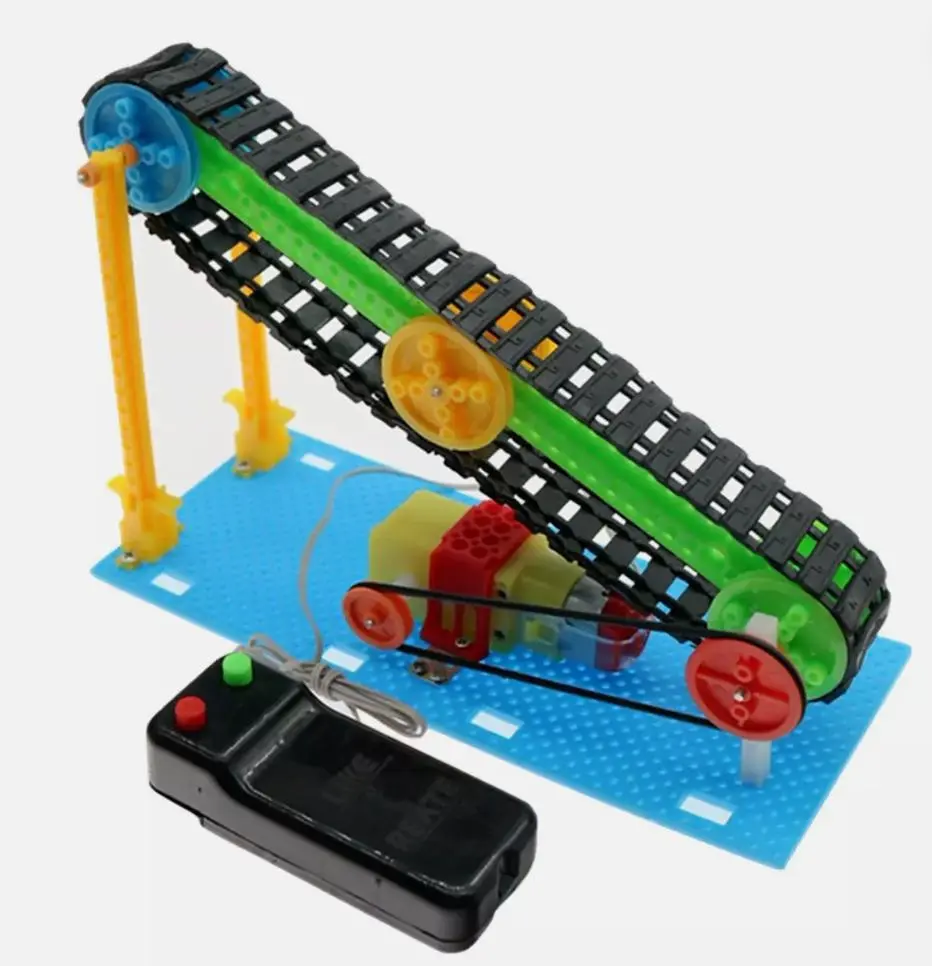 DIY STEM Conveyor belt | Hub360
